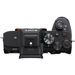 Sony a7 IV Mirrorless Camera with 28-70mm Lens